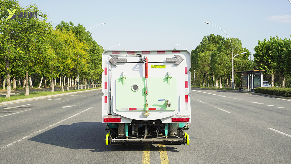 东风途逸洗扫车