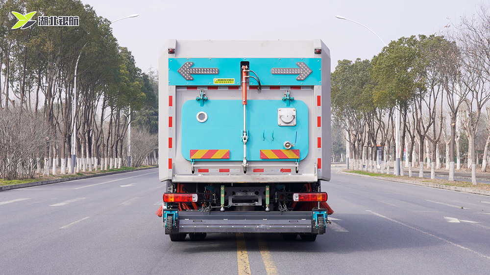 福田欧航智蓝纯电动洗扫车